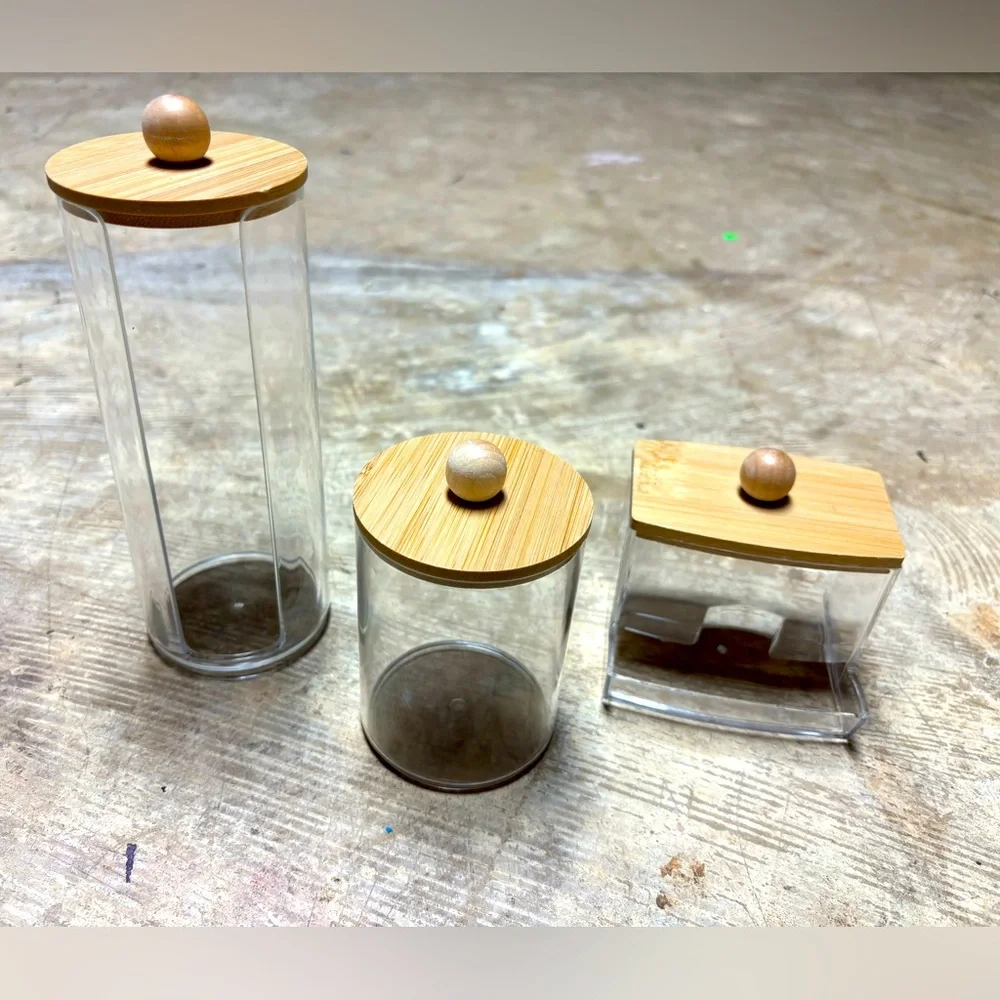 Clear acrylic and bamboo bathroom set
